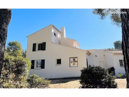 villa 4 chambres 140m2  rénovée et proche mer  climatisation