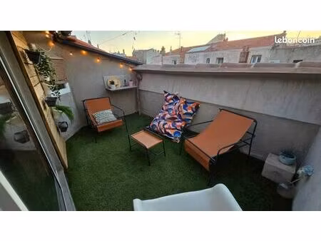loue duplex avec terrasse mourillon