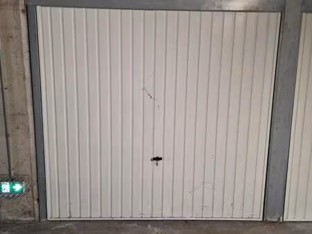 garage/box 12 m² dourdan