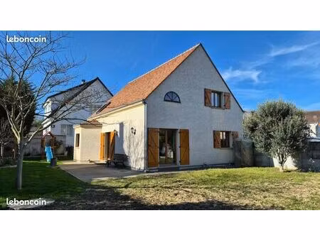 maison 5 pièces 125m²