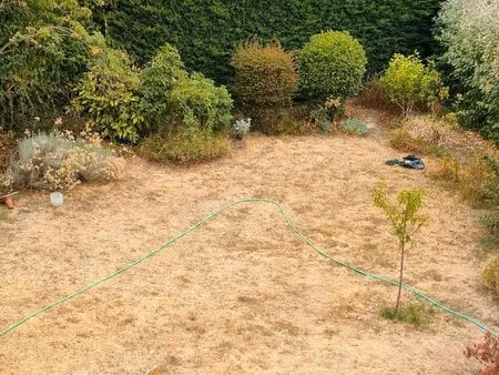 féte de l'humanité emplacement pour camper pour 2 personnes