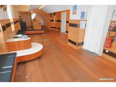 local commercial 115 m²