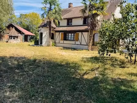 propriété 7 pièces 220 m²