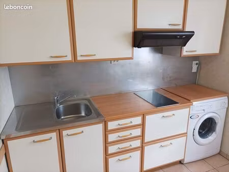 auxerre f1proche lycée fourrier/hôpital