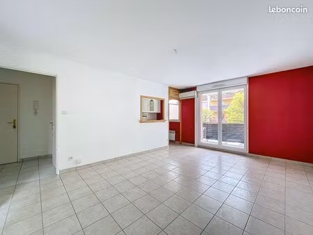 appartement t2 bis à louer