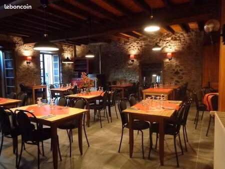 bar restaurant 150m²