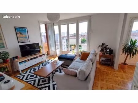 magnifique t4 de 64 m2