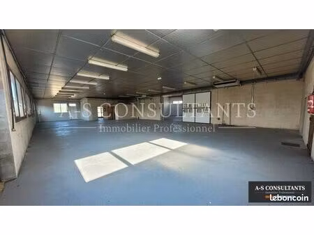 local d'activite 770 m² thorrenc