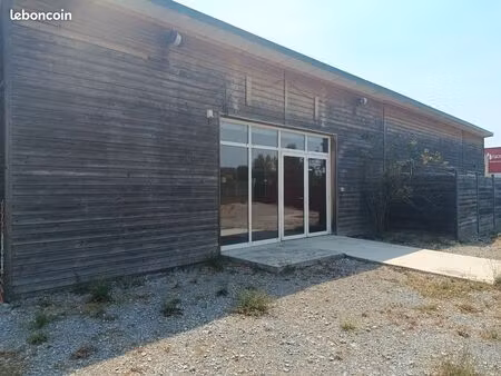 local commercial à louer