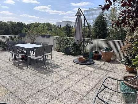 appartement 2 chambres meublé avec terrasse  ascenseur et place   de parking en option