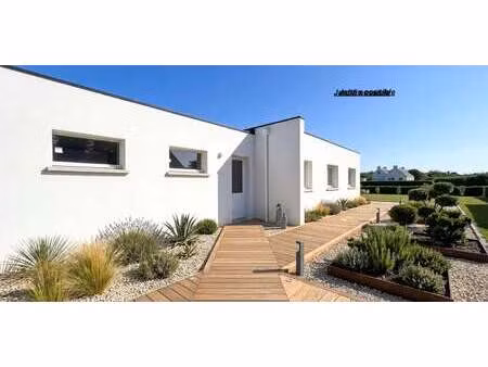 maison contemporaine avec jardin sibiril (29)
