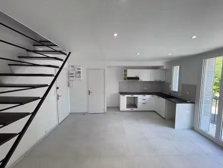 location appartement 3 pièces 52 m² à grenoble (38000)