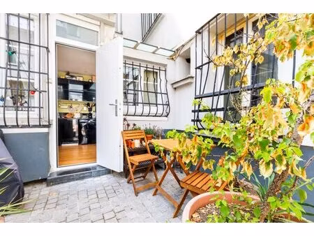 appartement 2 pièces de 32 m² à paris montmartre