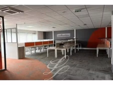 location - bureaux 217 m