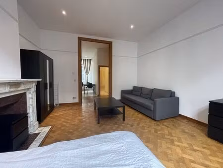 appartement à louer avec terrasse et 1 chambre   bruxelles (vbe50165)
