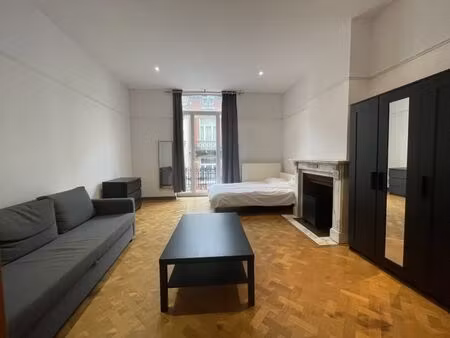 appartement à louer avec terrasse et 1 chambre   bruxelles (vbe50166)