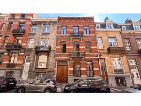 petit immeuble - appartement 2 chambres