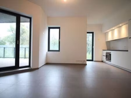 appartement à louer à woluwe-saint-lambert € 1.170 (lc906) - home invest belgium | zimmo