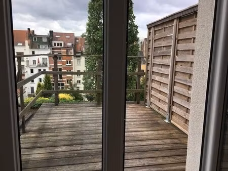 duplex à louer avec terrasse et 1 chambre   bruxelles (vbe50164)