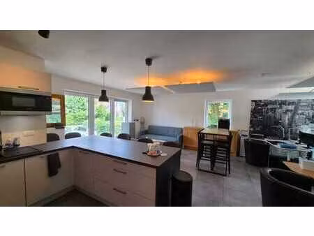 appartement 95m² 2 ch + terrasse à louer  balmoral