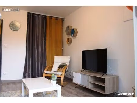 studio meublé 20 5 m² avec balcon et parking