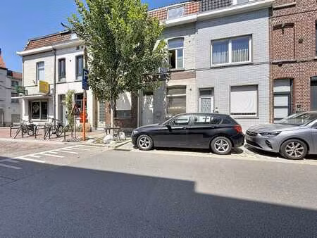 instapklare woning in een gezellige buurt.