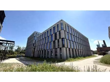 nouveaux bureaux à louer dans l'immeuble innovation à malin