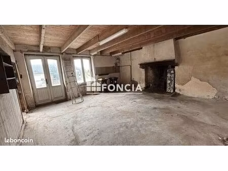 a réhabiliter - maison de 3 pièces en pierre
