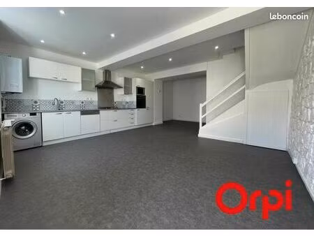 maison 3 pièces 114 m²