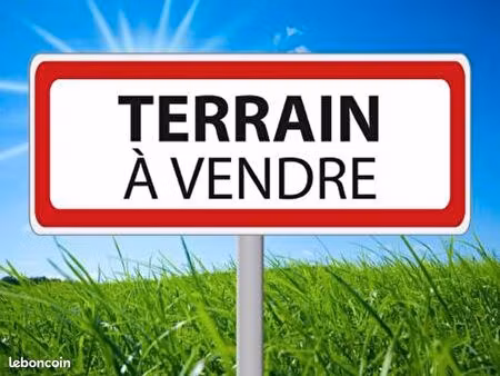 terrain 815 m² everly