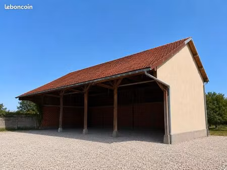 grange / hangar à réhabiliter en habitations