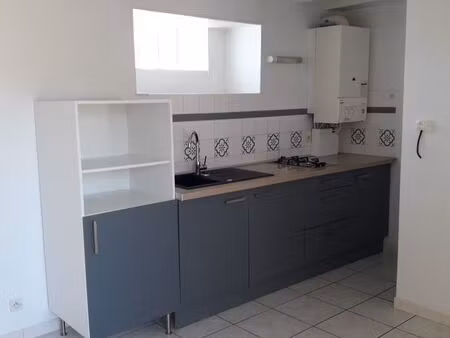 t2 40m2 proximité zi nord iut et hôpital