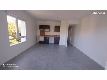 appartement t3 de 65 m² avec balcon