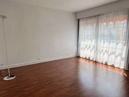 studio 1 pièce 33 m²