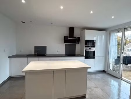 a louer maison mitoyenne 85m2