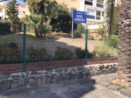 location parking résidence port capistol
