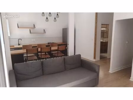 t1 bis avec chambre séparée