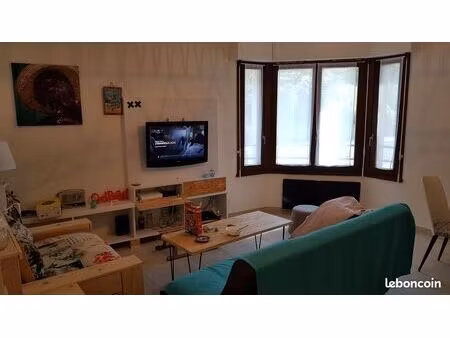 metz centre  loue beau f2  grand séjour  1 chambre