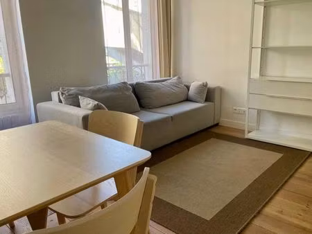 appartement 2 pièces disponible