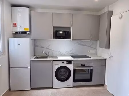 à louer – studio meublé 18 m² – entièrement rénové – montreuil