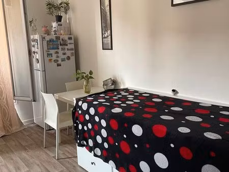 appartement 1 pièce 19 m2