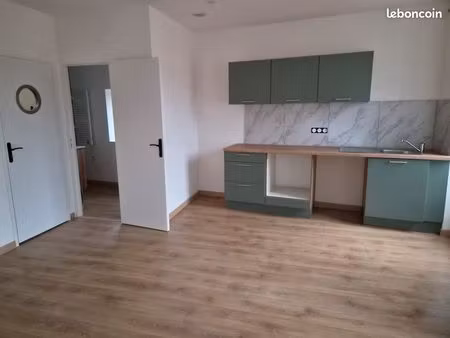 appartement t2 non meublé de 55 m² – entièrement rénové – vieux beaumont
