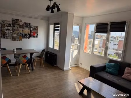 très bel appartement meublé à 5 minutes de la plage