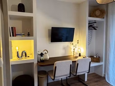 studio meublé rénové - front de mer - la baule - septembre à mai