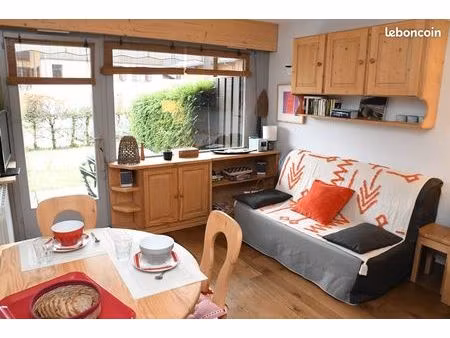 à louer – studio meublé de 25 m² – résidence le chalet du clévieux