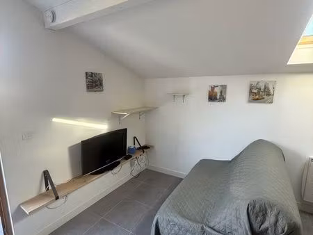 à louer à l’année – charmant t2 à bidart – emplacement idéal au calme