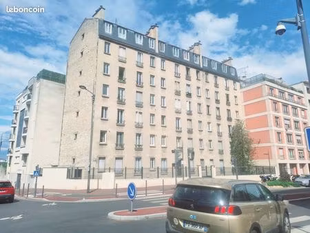 studio 1 pièce 19 m²