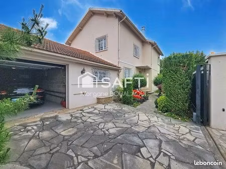 chalet 6 pièces 155 m²