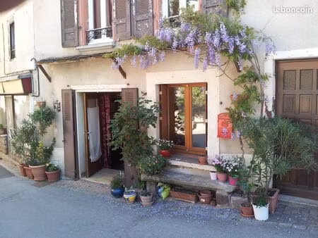 maison de village avec ancien commerce – environ 100 m² + grenier aménageable