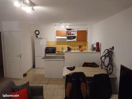 appartement 2chambres avec balcon